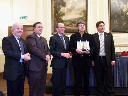 Luigi Caricato e le AutoritÃ  presenti alla premiazione - Foto Aloia