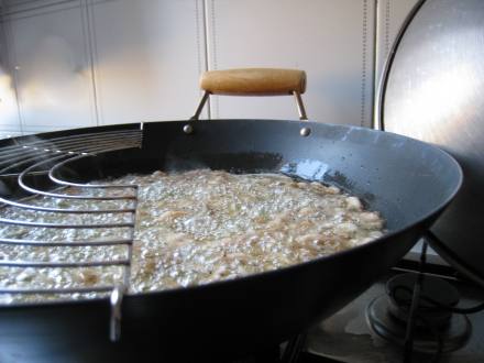 Olio e alimento in frittura