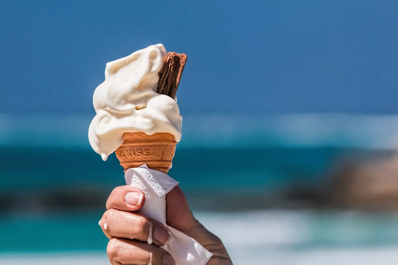 Come scegliere un buon gelato: la guida per riconoscere qualità, gusto e freschezza