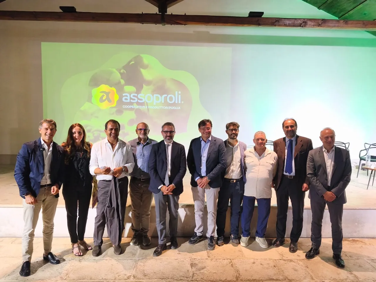 Italia dell'olio di oliva in affanno, occorre unire