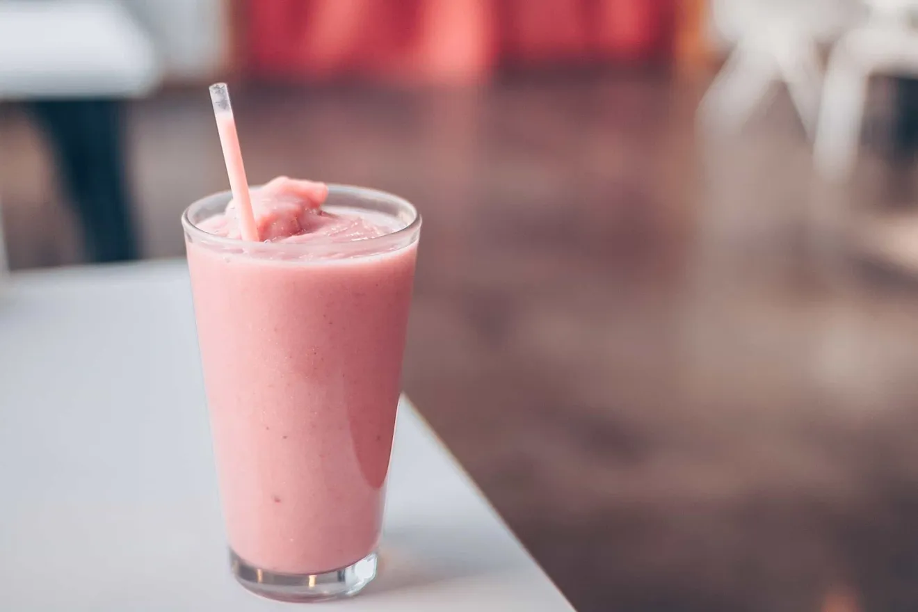 Bibite zuccherate e succhi di frutta: il rischio per la pressione inizia già da bambini