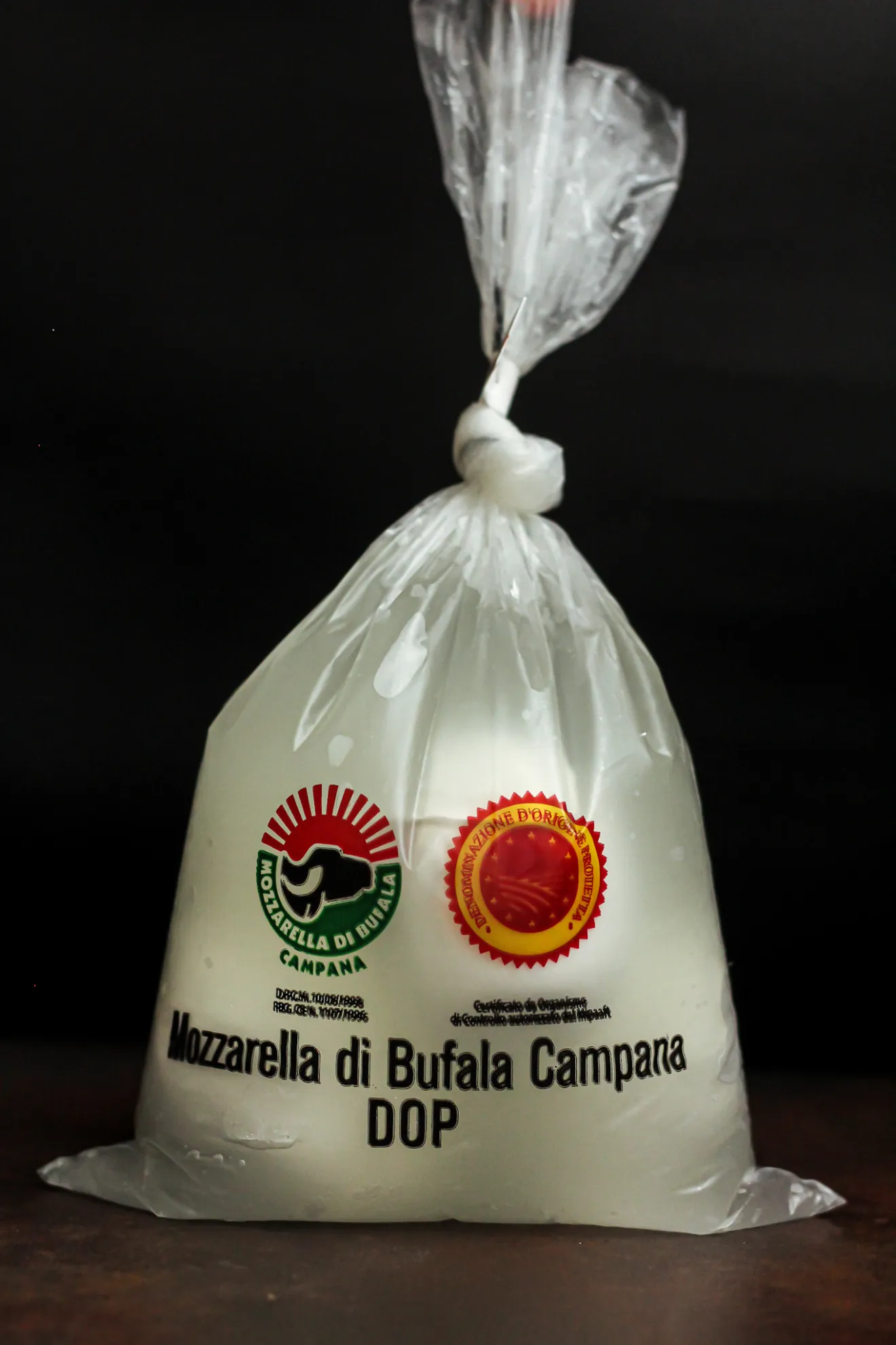 Il vademecum su come gustare al meglio la mozzarella di bufala campana Dop in estate