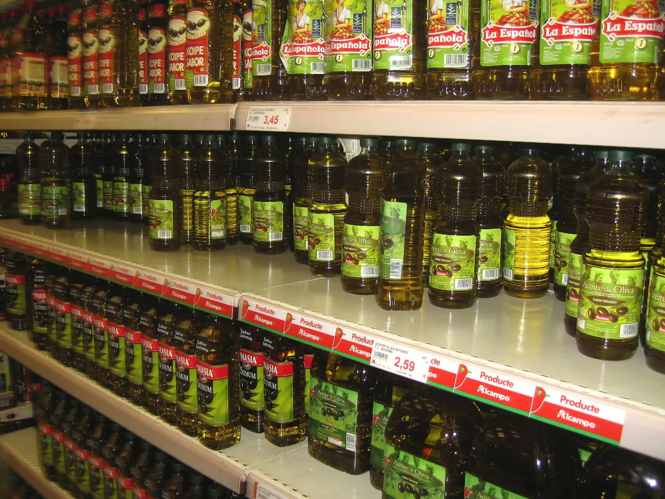 Olio di oliva, il mercato si stabilizza in Spagna: vendite piatte ma segnali di ripresa