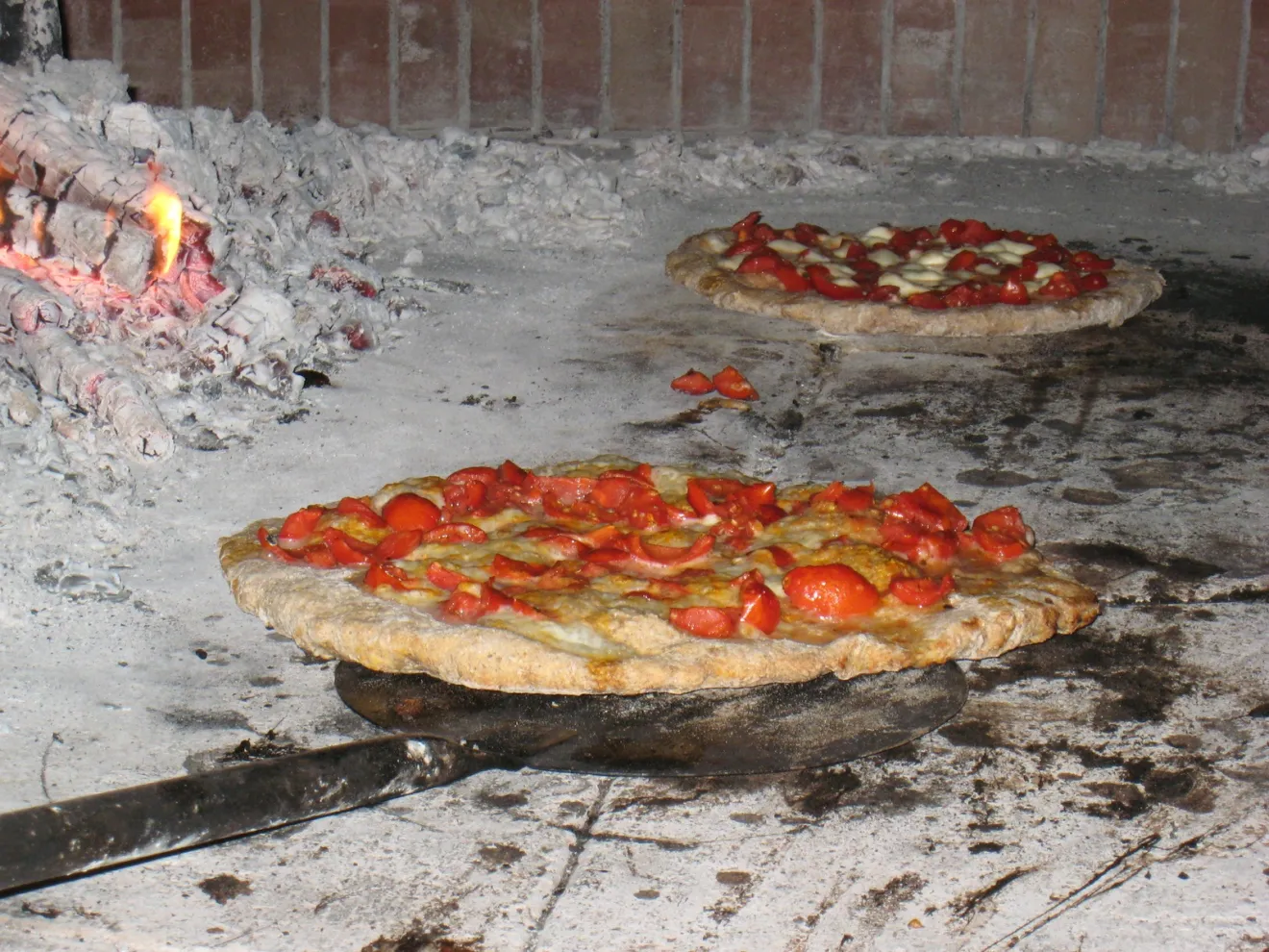 Napoli conquista il mondo del gusto: è la regina delle città del cibo per l'estate 2026