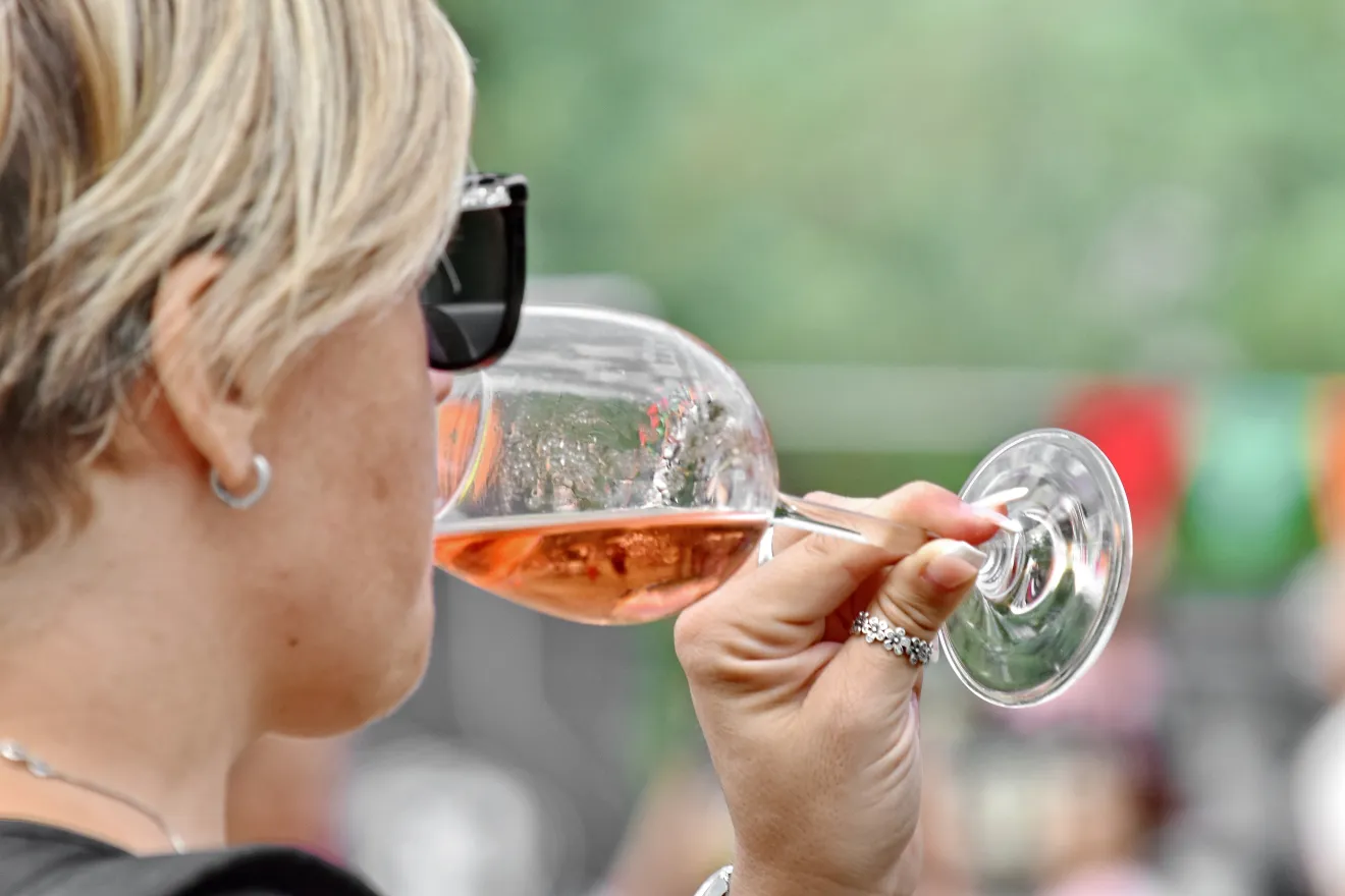 Enoturismo in Italia: nasce il viaggiatore Eno-Slow che unisce vino, lentezza e sostenibilità