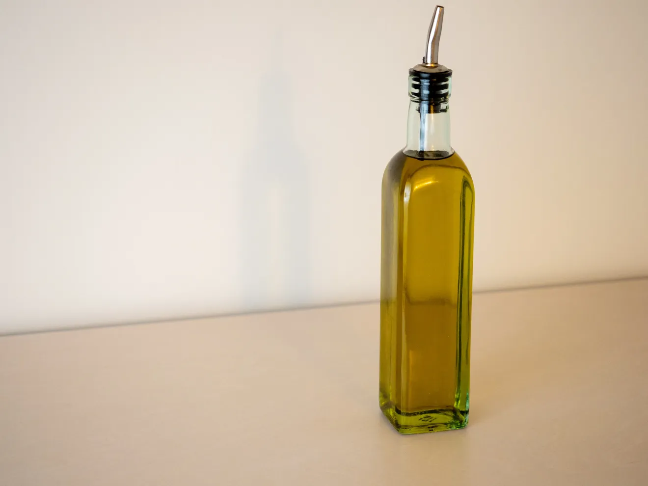 L’export di olio di oliva confezionato tunisino accelera: nel mirino Cina, Brasile e Russia