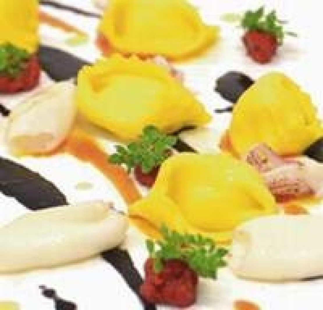 Anche gli agnolotti al basilico possono diventare una ricetta creativa