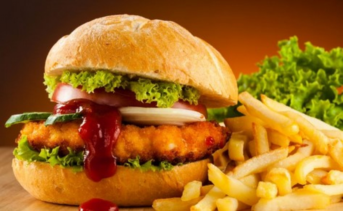 Stop alla pubblicità sul cibo spazzatura in Germania