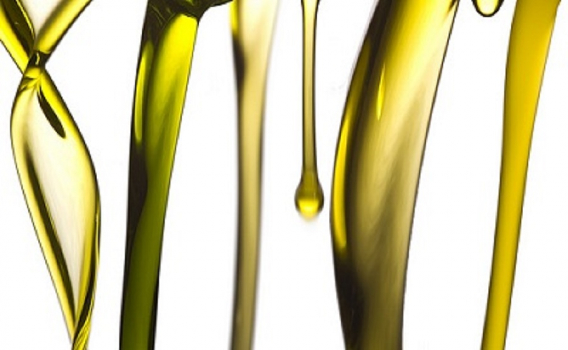 Olio extra vergine di oliva italiano solo per 10 mesi