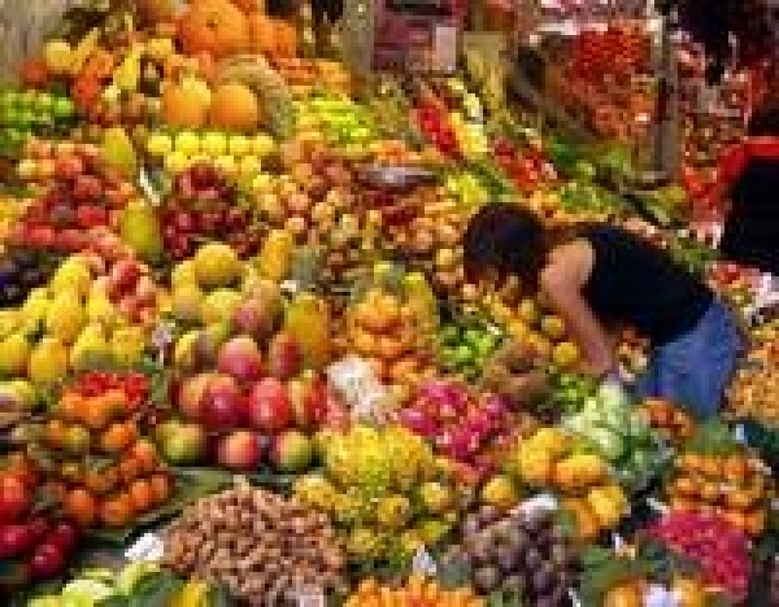 Frutta e verdura per vivere sani e felici, lo dice la scienza
