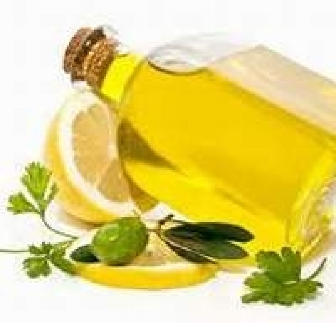 Poca qualità nell'olio d'oliva aromatizzato al limone