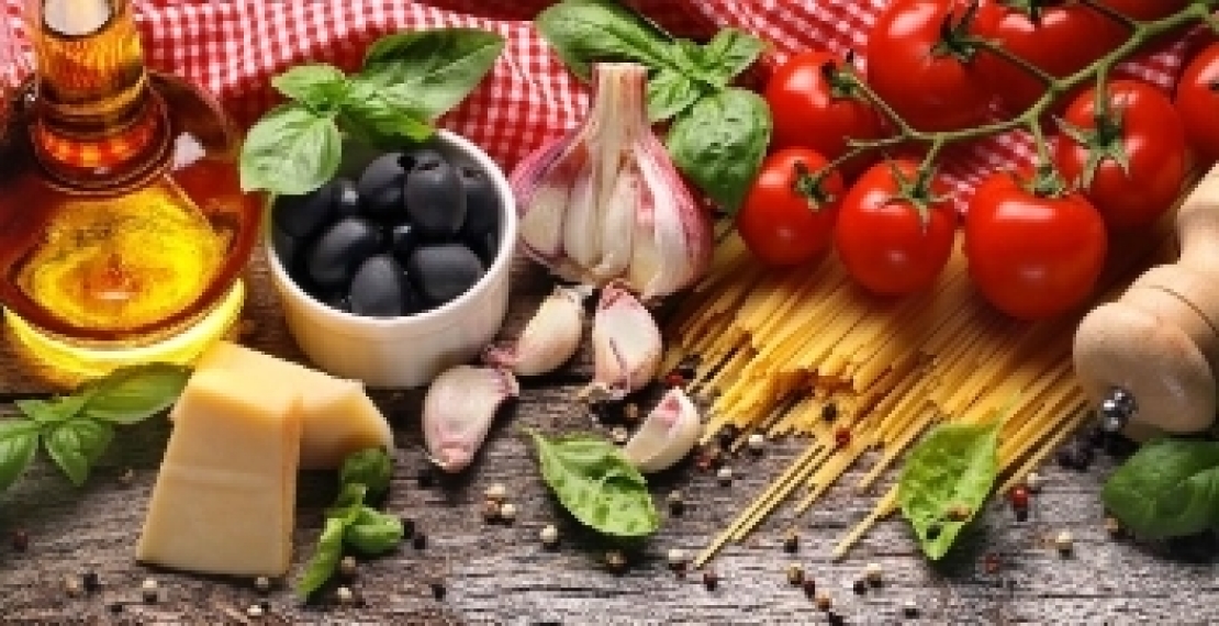 Spiegare le virtù della Dieta Mediterranea e dell'olio di oliva 