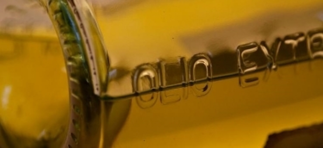 Filtrazione o decantazione naturale, cosa cambia per l'olio extra vergine di oliva?