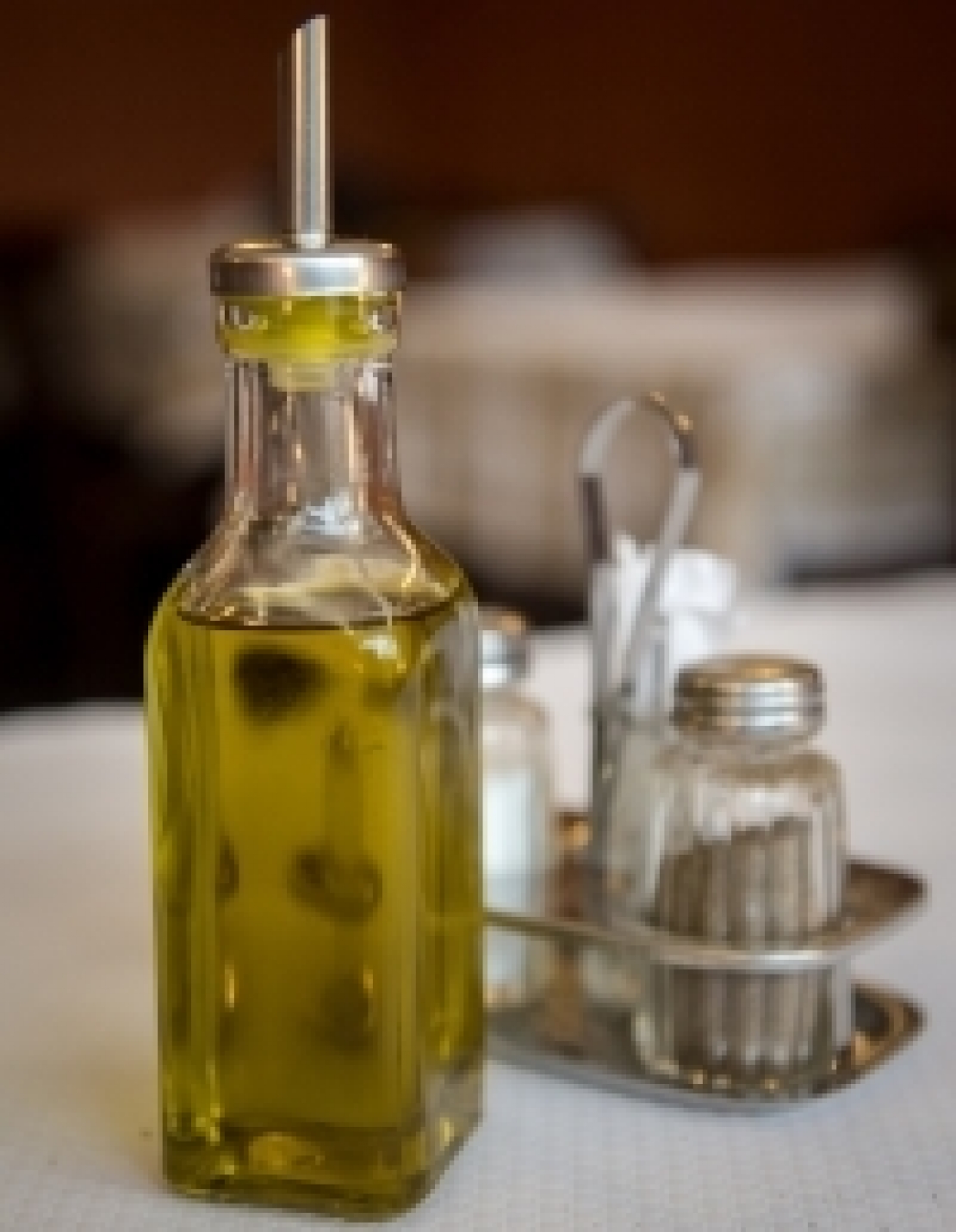 Regalare un po' d'olio extra vergine d'oliva a un ristorante? Niente di più difficile