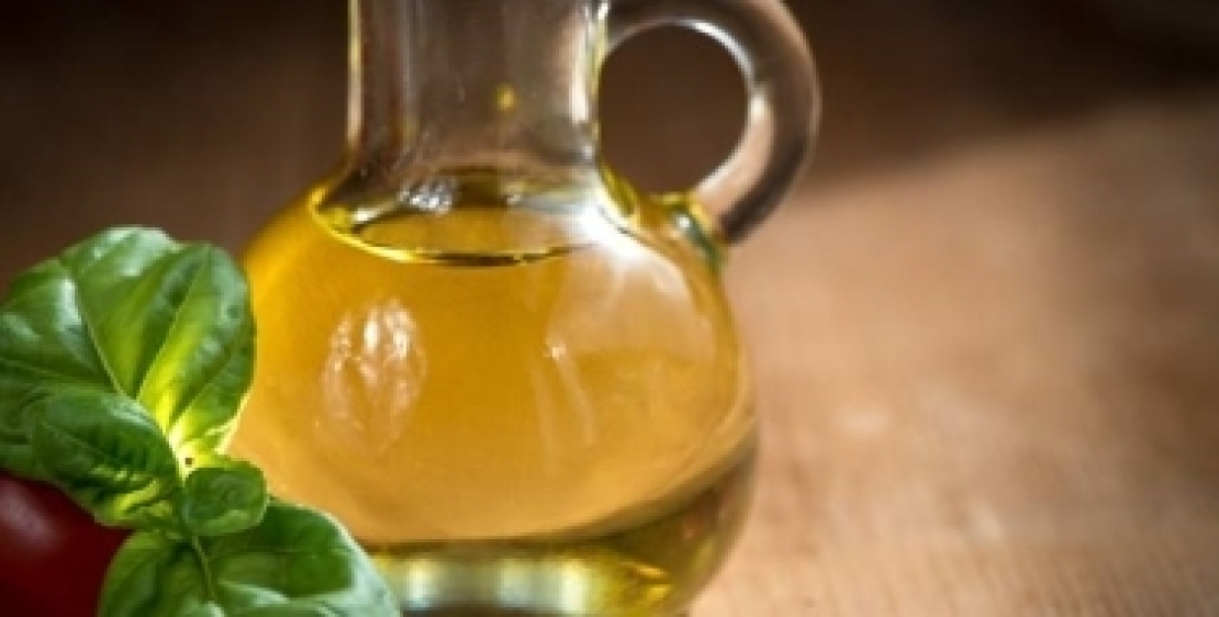 L'olio extra vergine d'oliva si tuffa nel mare del Tigullio