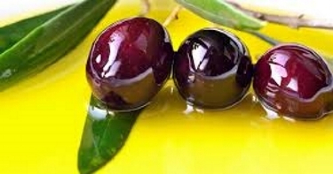 Meno zuccheri e più olio d'oliva per la salute del cuore