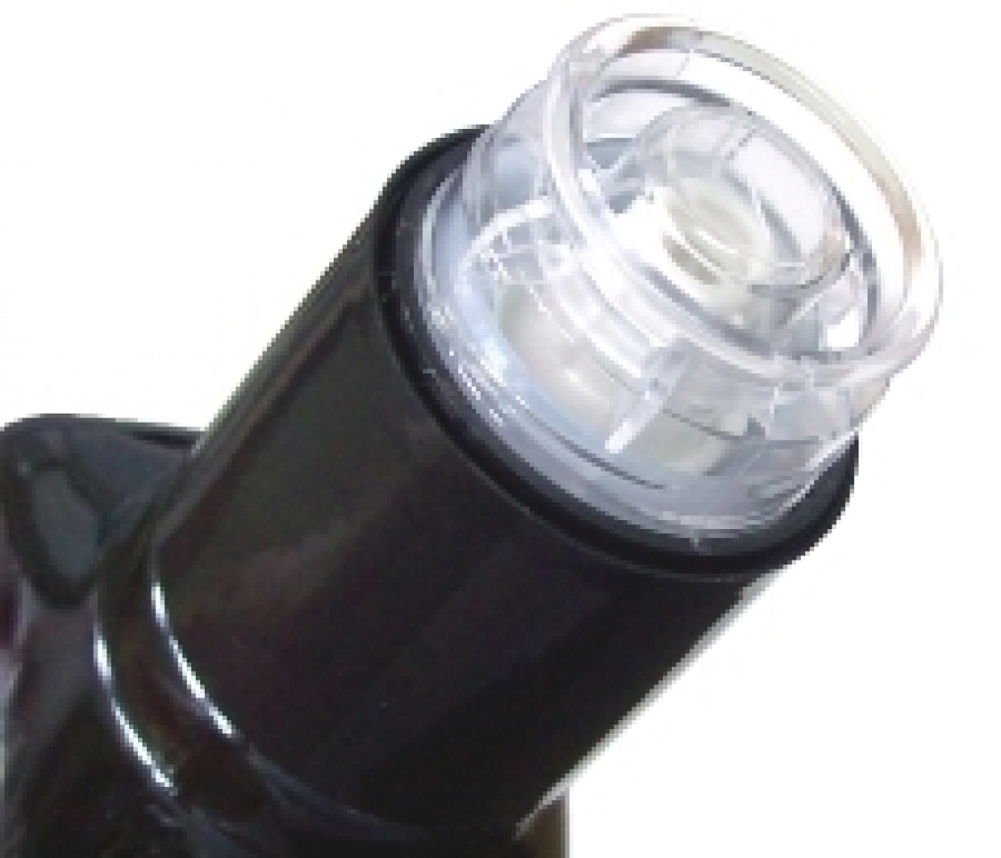 Il tappo antirabbocco per l'olio extra vergine d'oliva va vietato: è pericoloso!