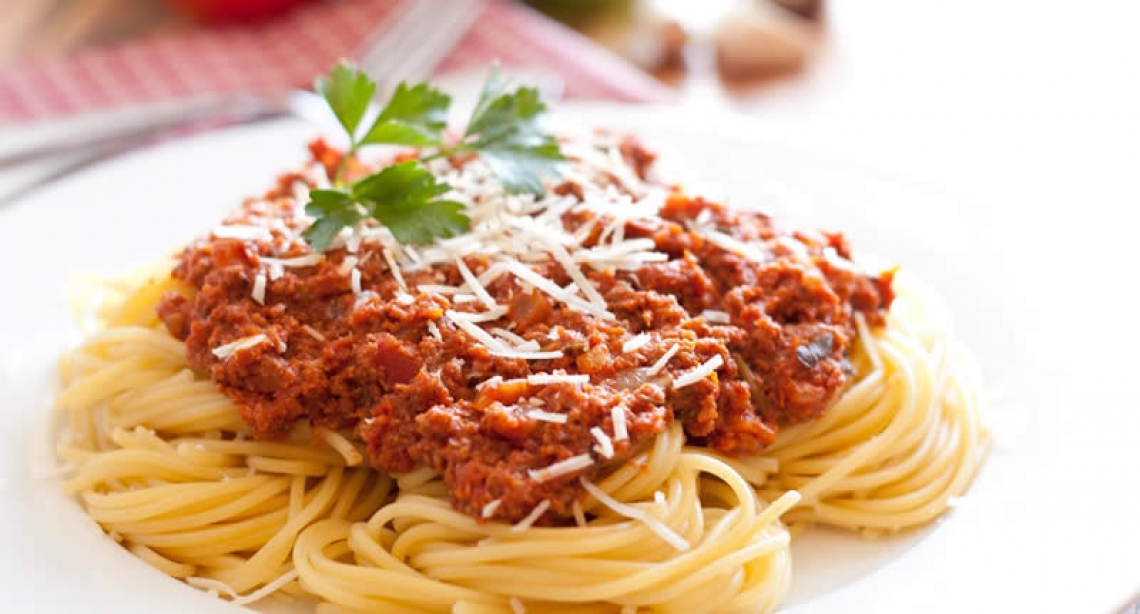 Contraddizioni italiane: meno tempo per il cibo, identificato come fonte di salute e benessere