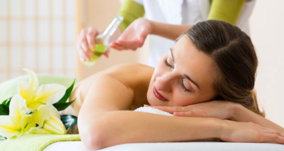 I benefici clinici del massaggio con olio d'oliva