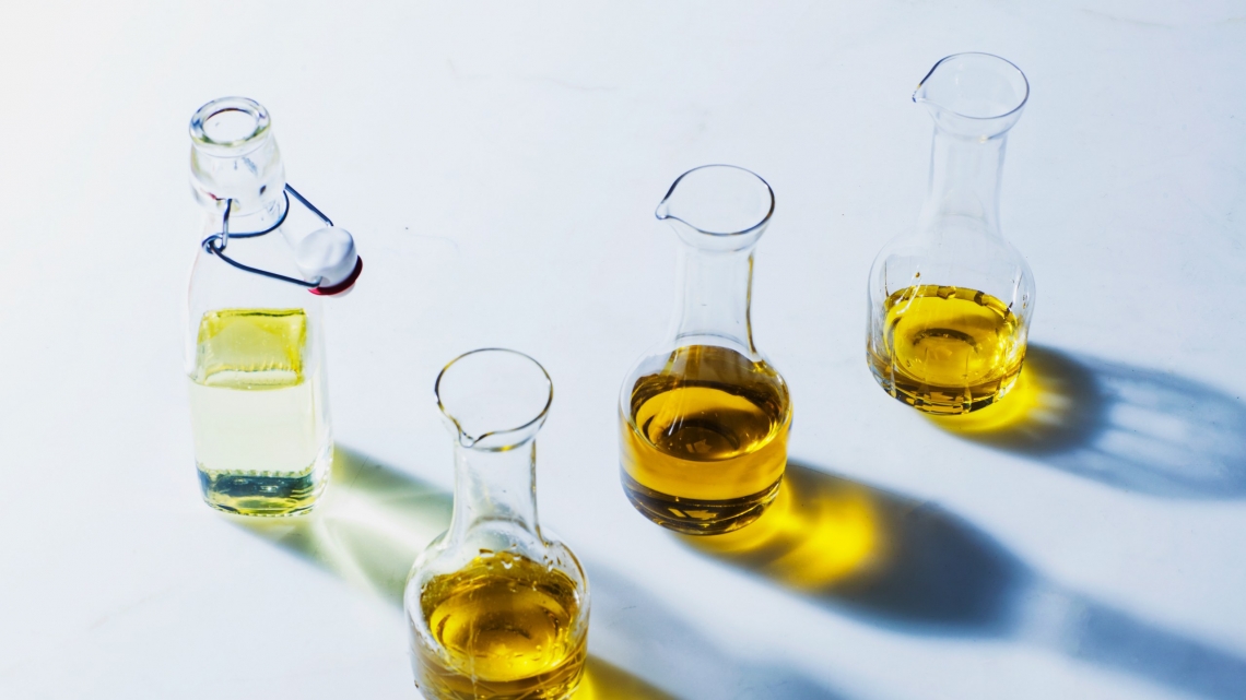 Serve l'azoto per dare lunga vita all'olio d'oliva a scaffale
