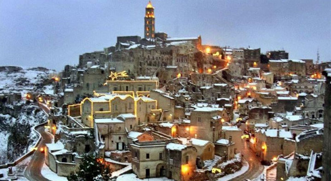 La magia del Natale nei Sassi di Matera, il Presepe sotto le stelle