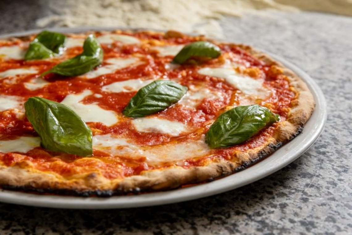 Le prenotazioni in pizzeria non conoscono sosta e cresce la qualità dell’offerta