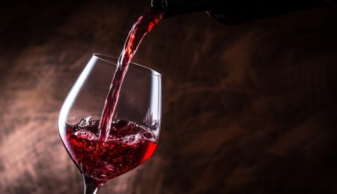 Iva agevolata al 10% per il vino e differimento della fatturazione elettronica