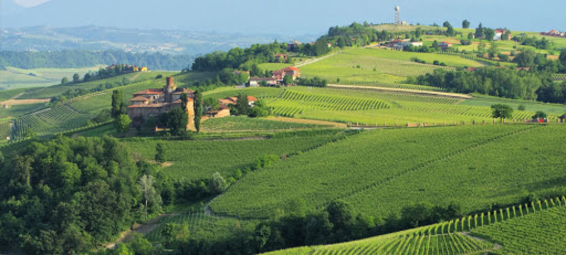 Nelle Langhe la Citt&agrave; del Vino 2021: &egrave; Barolo l'icona vitivinicola del prossimo anno