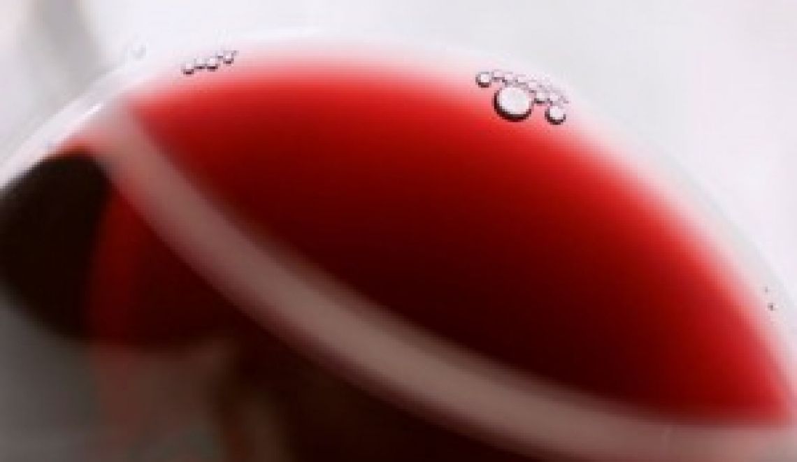 Meglio le proteine animali o quelle vegetali per la chiarificazione del Sangiovese?