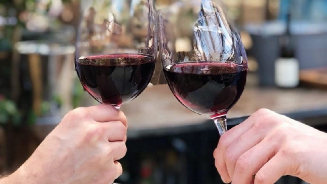 Amaro e astringenza nel vino rosso: le diverse sensibilità tra sommelier e consumatori
