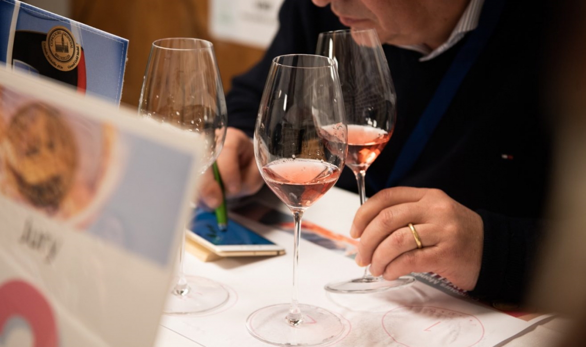 Vino rosato: fashion, versatile e simbolo di convivialità, spopola nel mondo