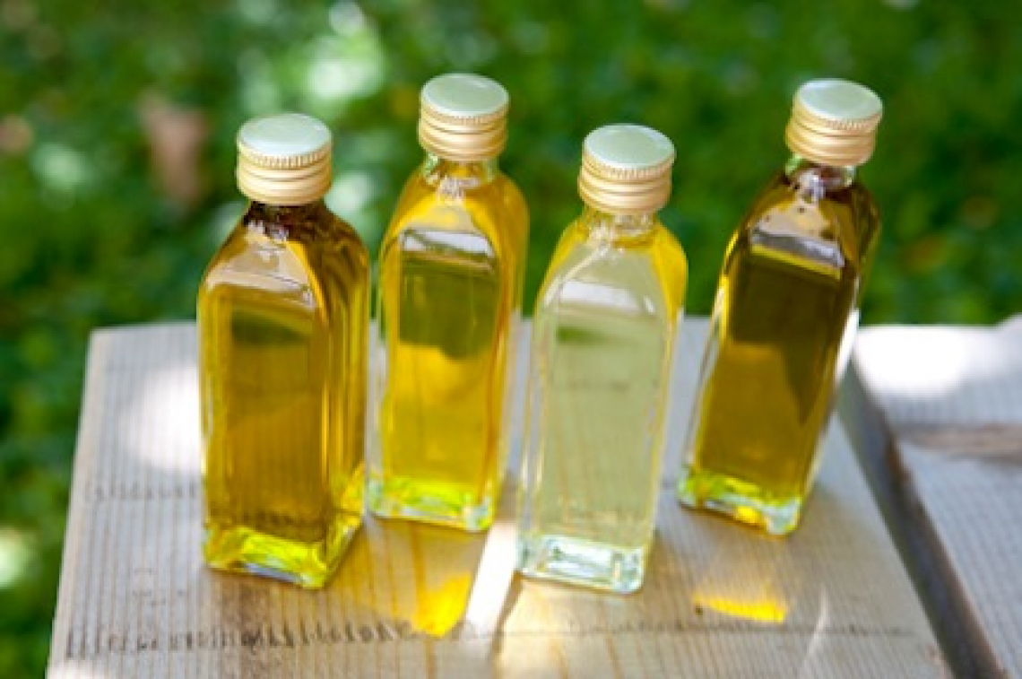 I consigli per non danneggiare l'olio extra vergine d'oliva a casa