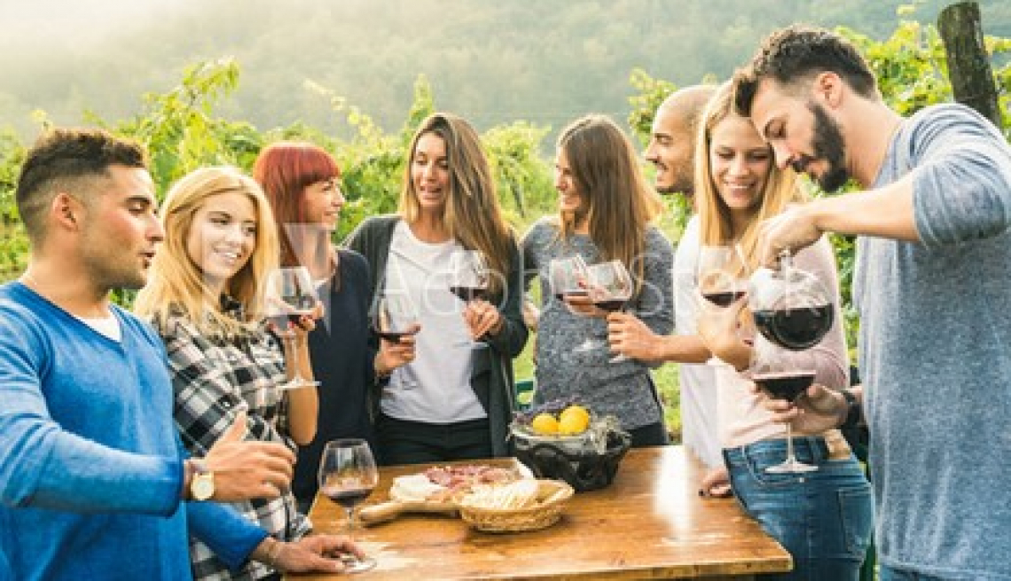 Originalità, prezzo e terroir sono motivazioni d'acquisto per i giovani consumatori di vino
