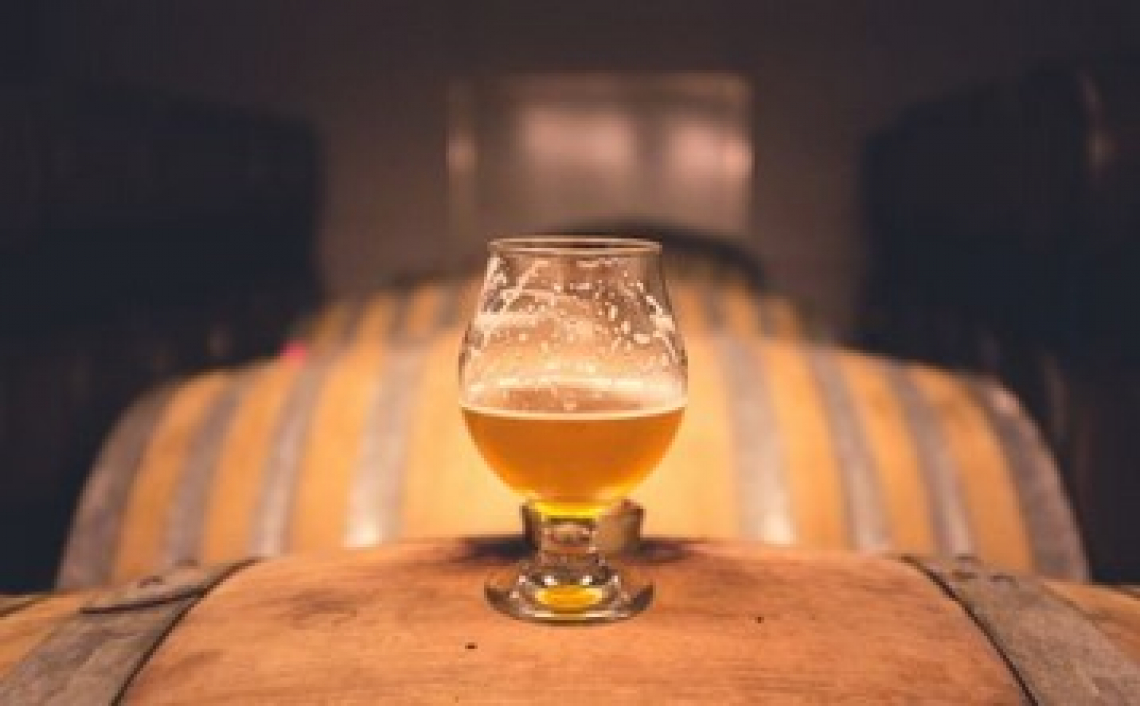 Per una serata in allegria gli italiani preferiscono la birra al vino