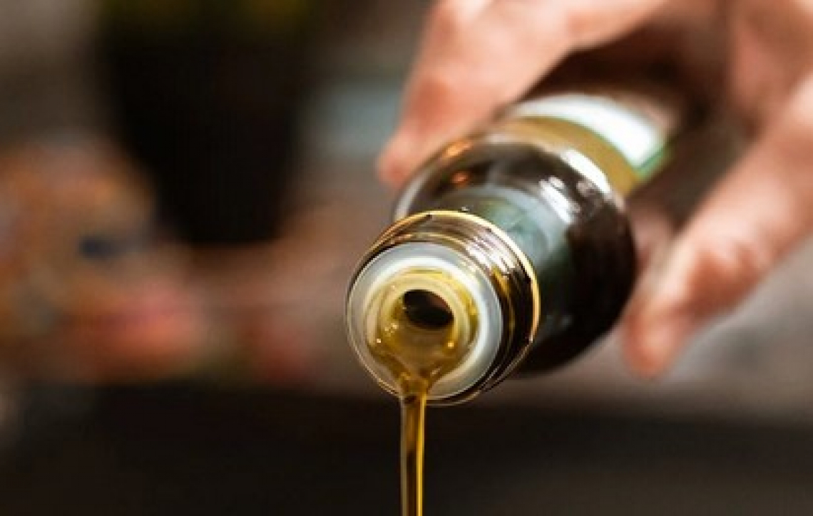 Ora i consumatori vogliono mettere sotto torchio gli oli di oliva a scaffale