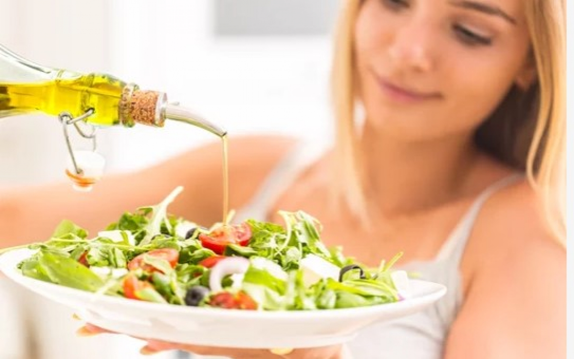 La saliva influisce sul rilascio dell'aroma dell'olio d'oliva vergine