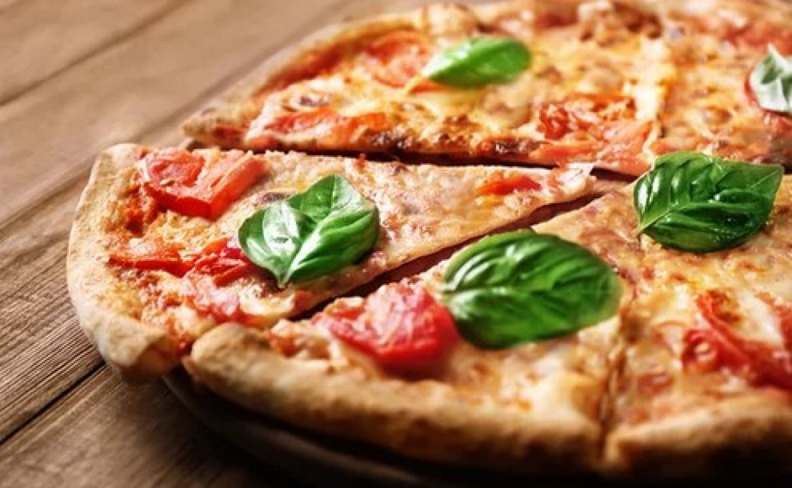 Pizza, gelato e sushi sono il meno perfetto per gli internauti