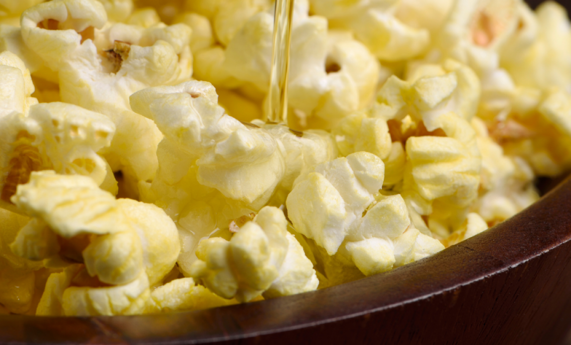 Popcorn: il finger food per eccellenza si sposa con l'olio extra vergine d'oliva
