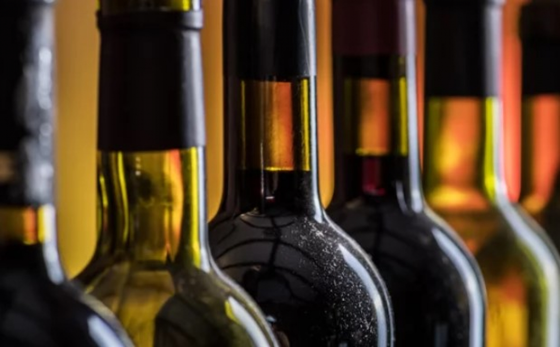 Si polarizzano i consumi di vino, con un occhio alla sostenibilità