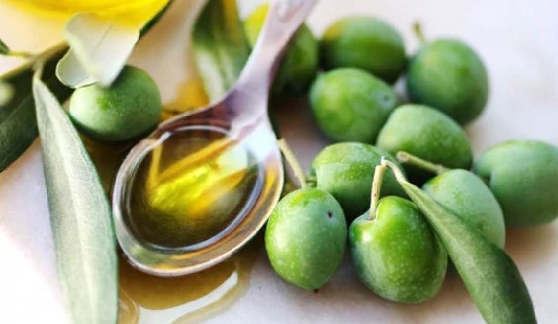 Acidi grassi e triacilgliceroli per distinguere gli oli extra vergini di oliva italiani