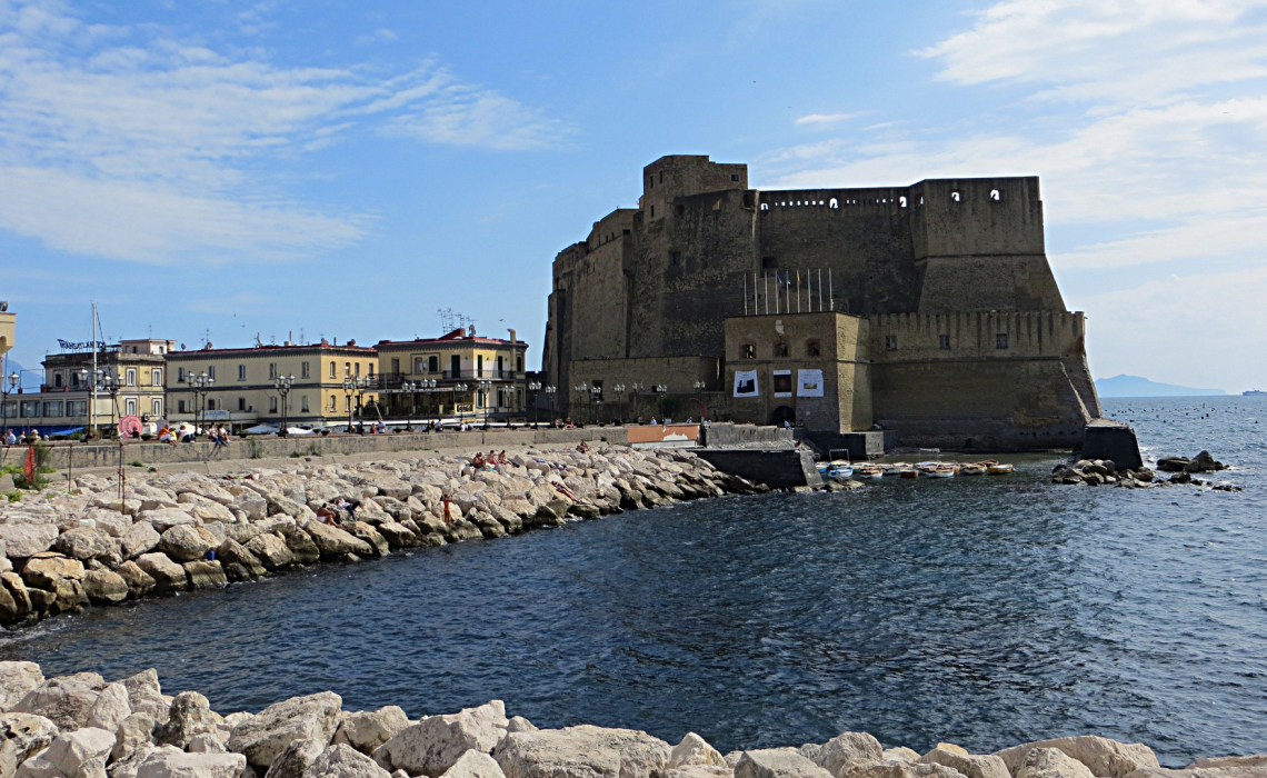 Mediterraneo wine food and travel: si parla di gusto a Napoli