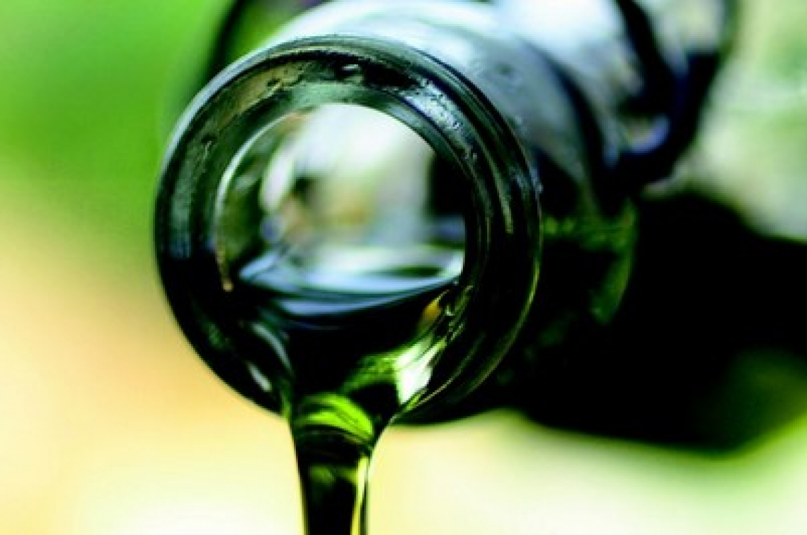 Il nuovo Nutriscore promuove l’olio extra vergine di oliva