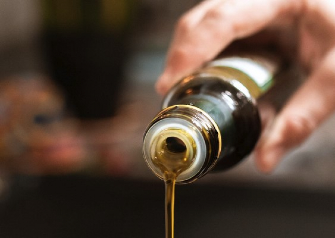 L’olio extra vergine di oliva prodotto a settembre è fuorilegge
