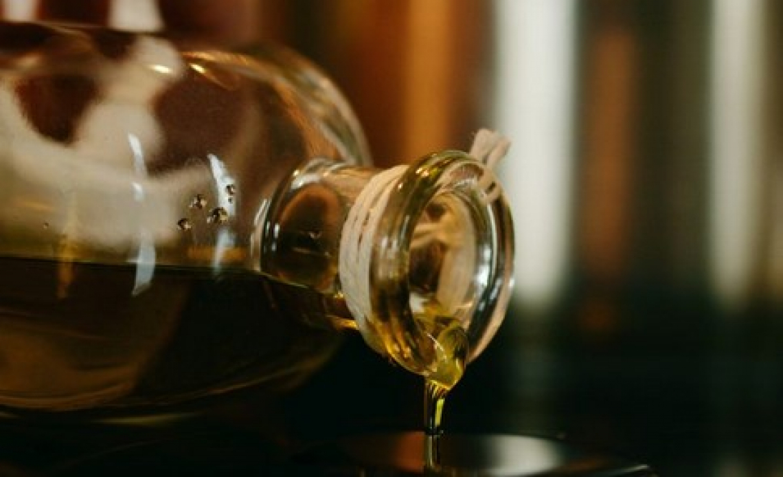 Nasce l’olio extra vergine di oliva ultra premium, con la benedizione del Coi