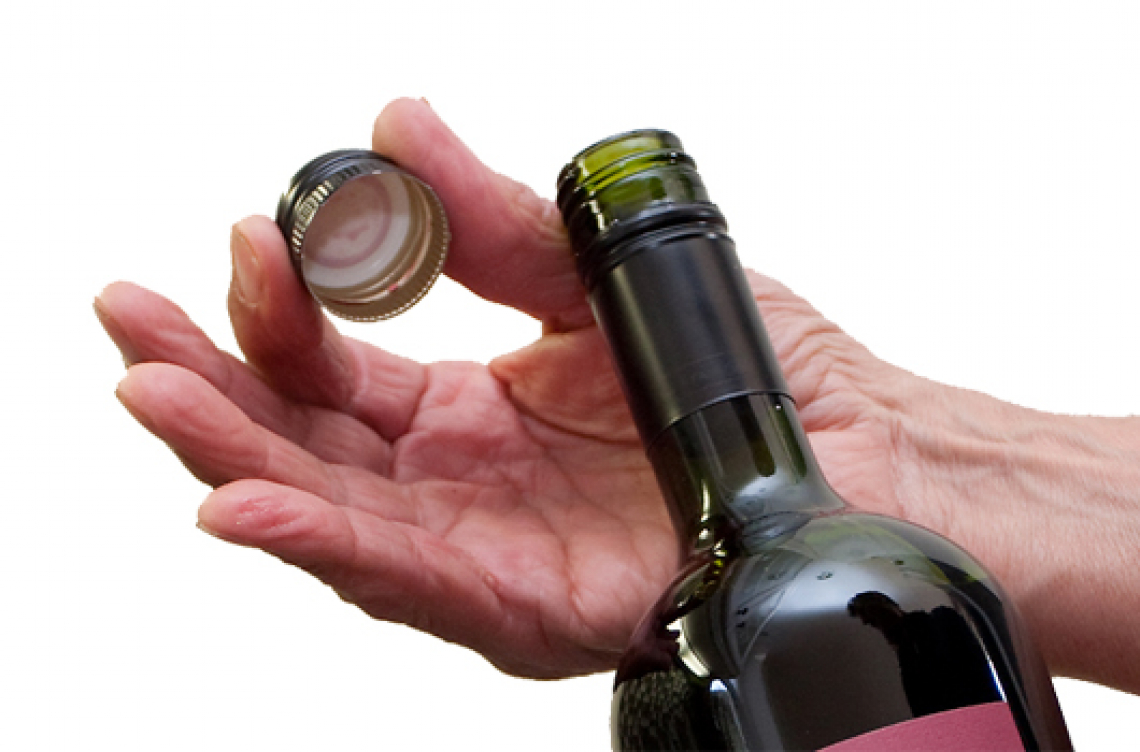 Perchè il tappo a vite sulle bottiglie di vino italiano?