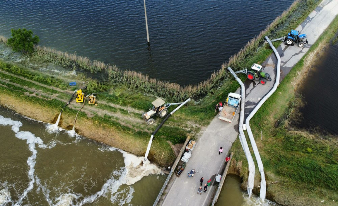 L'impegno degli agricoltori per difendere l'Emilia Romagna dall'alluvione