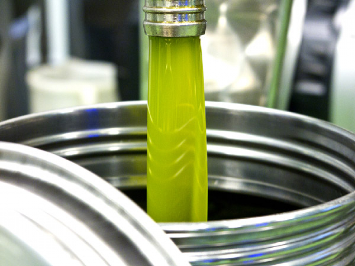 Tutto quello che devi sapere sulla filtrazione dell’olio extra vergine di oliva