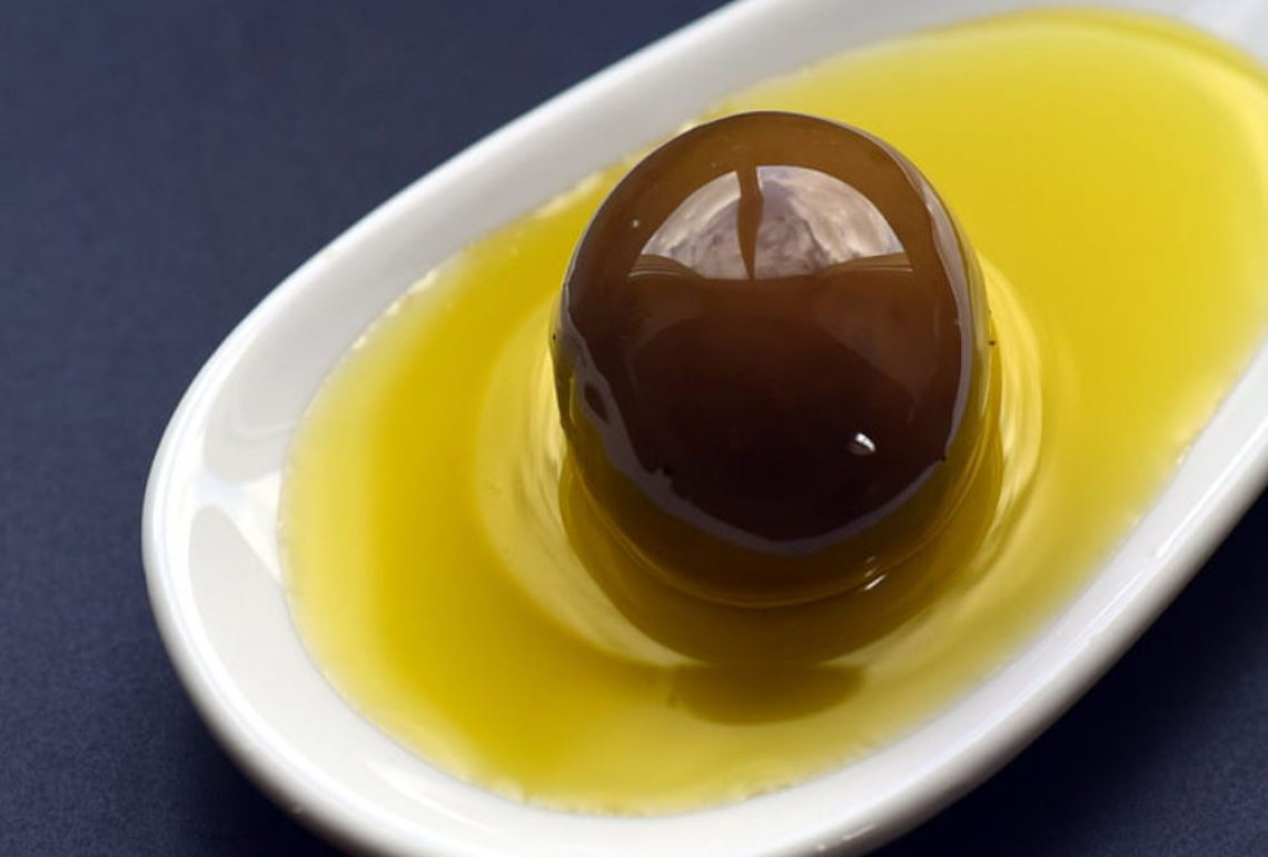 Quando la frode dell’olio è perfettamente legale: miscela vergine ed extra vergine di oliva