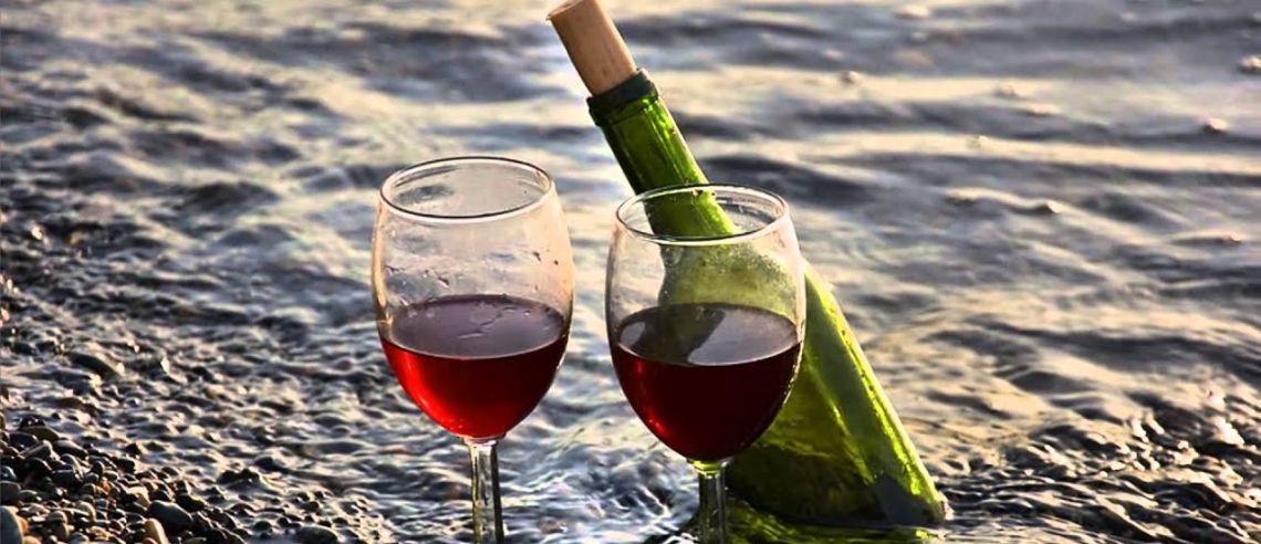 All'origine della parola vino, facendoci guidare da miti e leggende greche
