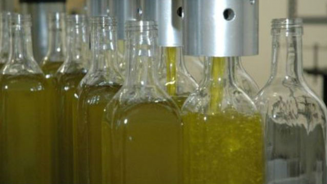 La voragine dell'export d'olio d'oliva spagnolo negli Stati Uniti